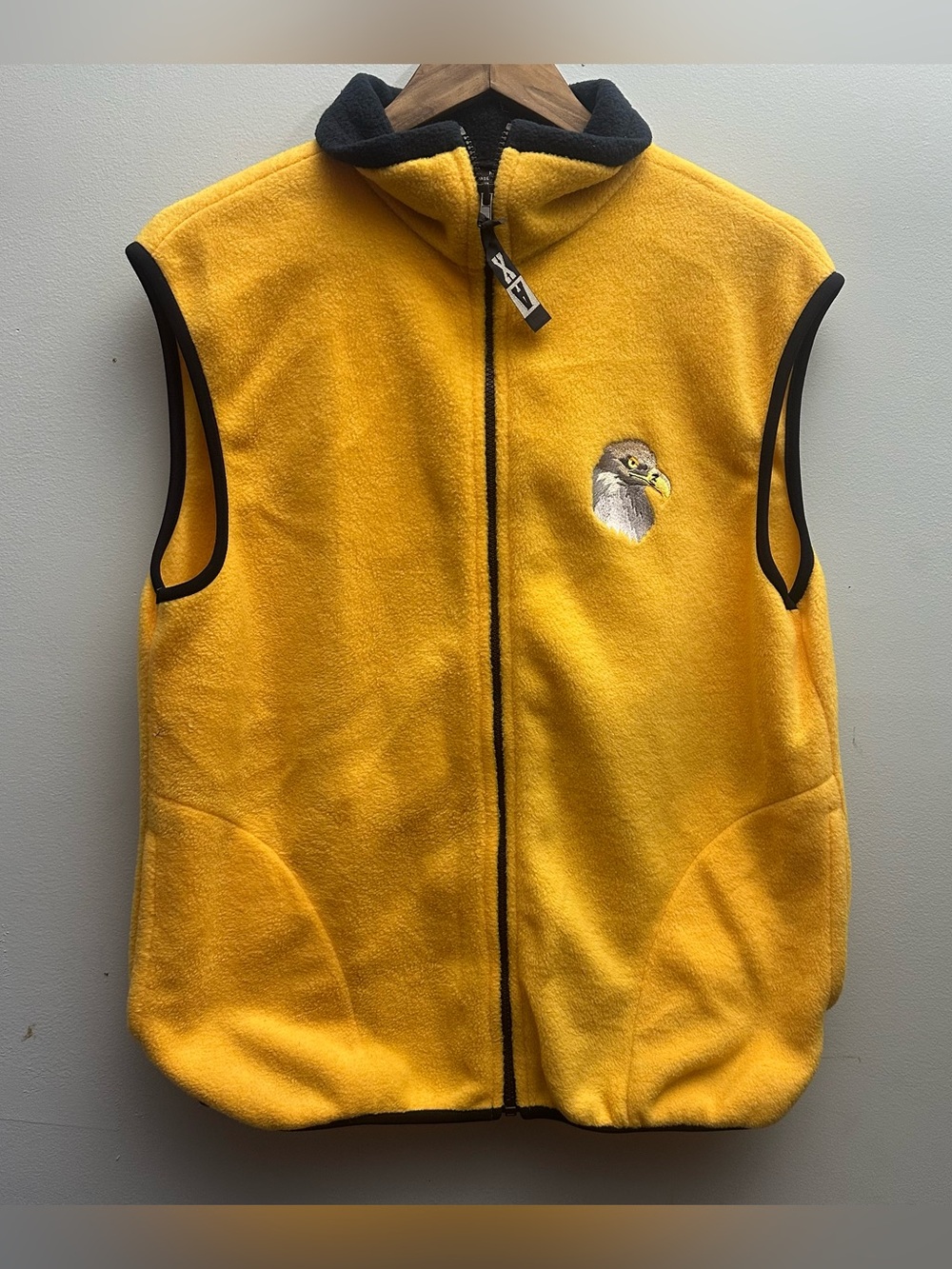 VINTAGE Yellow Fleece Vest With Eagle Mens Size Medium - Ameritex - MADE IN USA